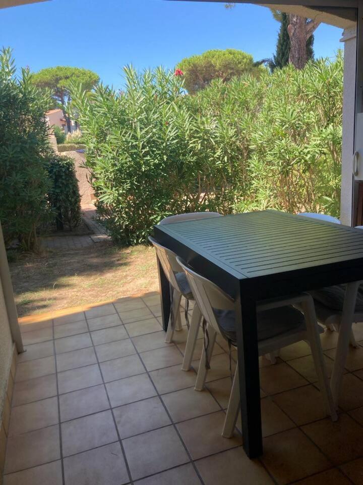 Appartement 4/6 Personnes Plain Pied - 5Min Plage - Piscine En Face Agde Exteriör bild